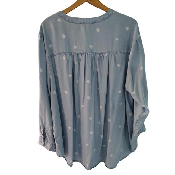 Flowy Casual Chambray Blue Tunic Top Blouse White Hearts | Jane & Delancey | 1X - Picture 2 of 12